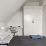 Lovely Top Floor Apart Copenhagen Near Airport, Metro And The Beach